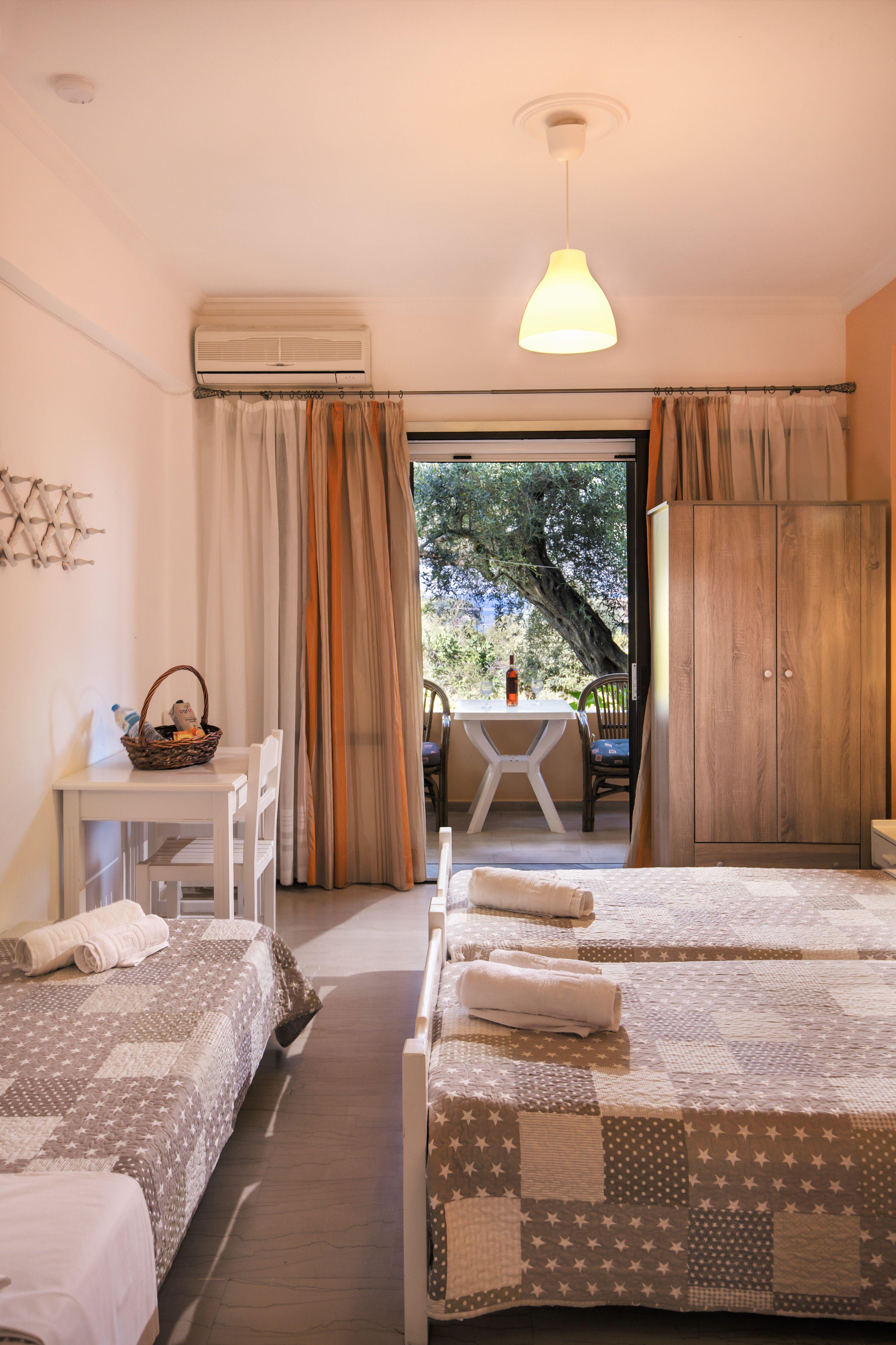 Marilena Apartments & Studios Дассия Экстерьер фото